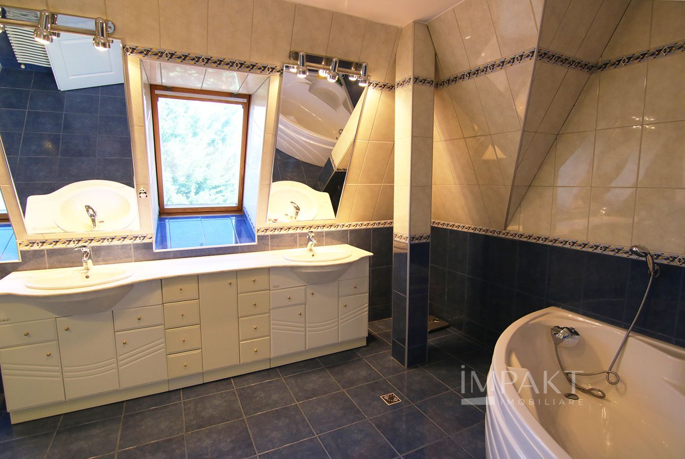 Casa individuala situata la 2 minute de Parcul Engels ! - Poză 16