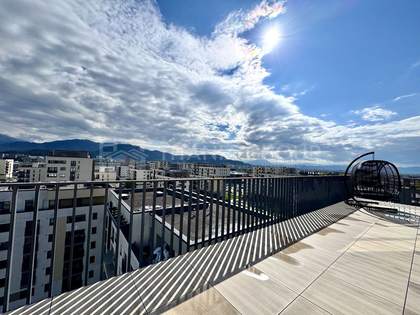 Penthouse de lux, prima închiriere, priveliște spre Tampa - Kasper Coresi - Poză 4