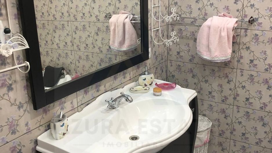 Case moderne x 2 cu 315 mp utili impreuna si teren 500 mp in Terezian - Poză 22