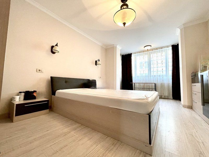 Piaţa Unirii - 3 camere, decomandat, renovat, et 1 - Poză 8