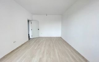 2 camere | Curte 347 mp | Decomandat | Parcare - Poză 7