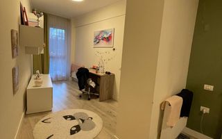 Apartament superb de vanzare cu 2 camere, zona semicentrala! Parcare! - Poză 9