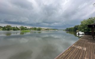 SNAGOV VILA | 36m DESCHIDERE LA LAC | PONTON 250mp | JACUZZI | SPA | BOWLING - Poză 9