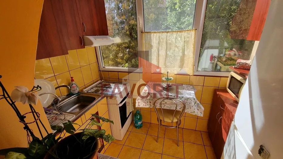 Apartament 3 camere decomandat, zona Aradului - Poză 7
