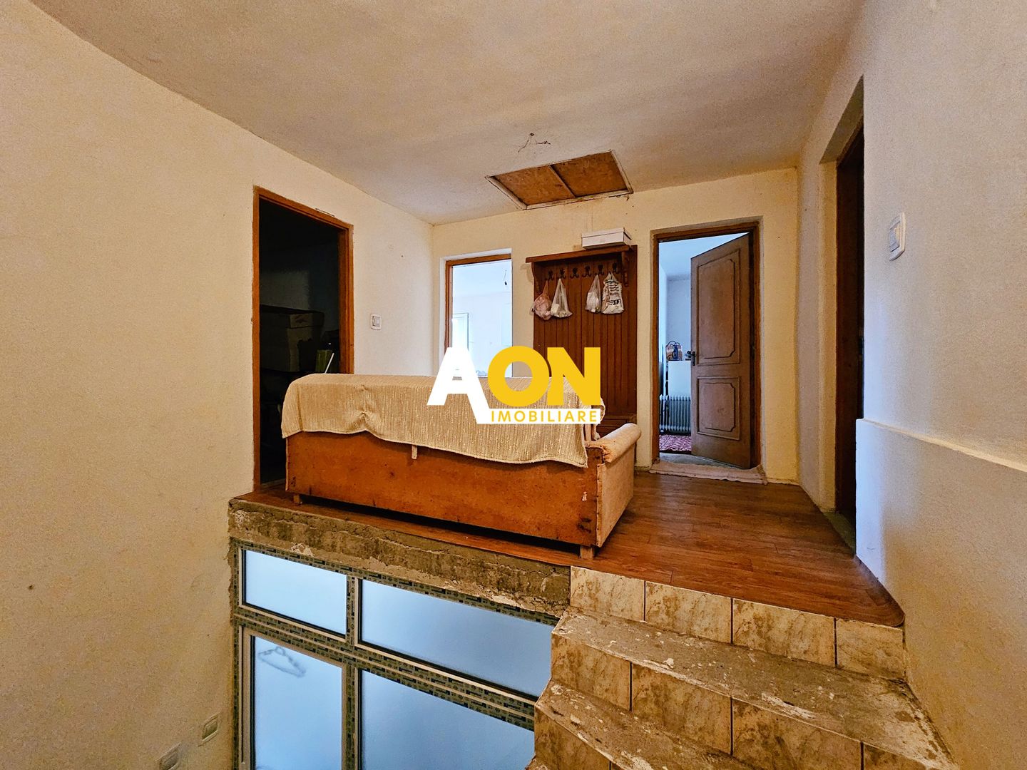 Casa 4 camere, S+P+1, semifinisata, 1424 mp teren, Oarda de Jos - Poză 14