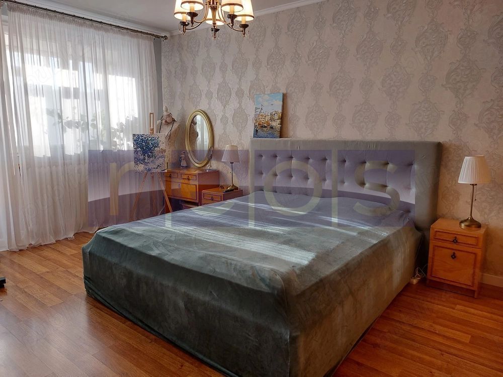 VANZARE 3 CAMERE DECOMANDAT DECEBAL - BABA NOVAC - Poză 3
