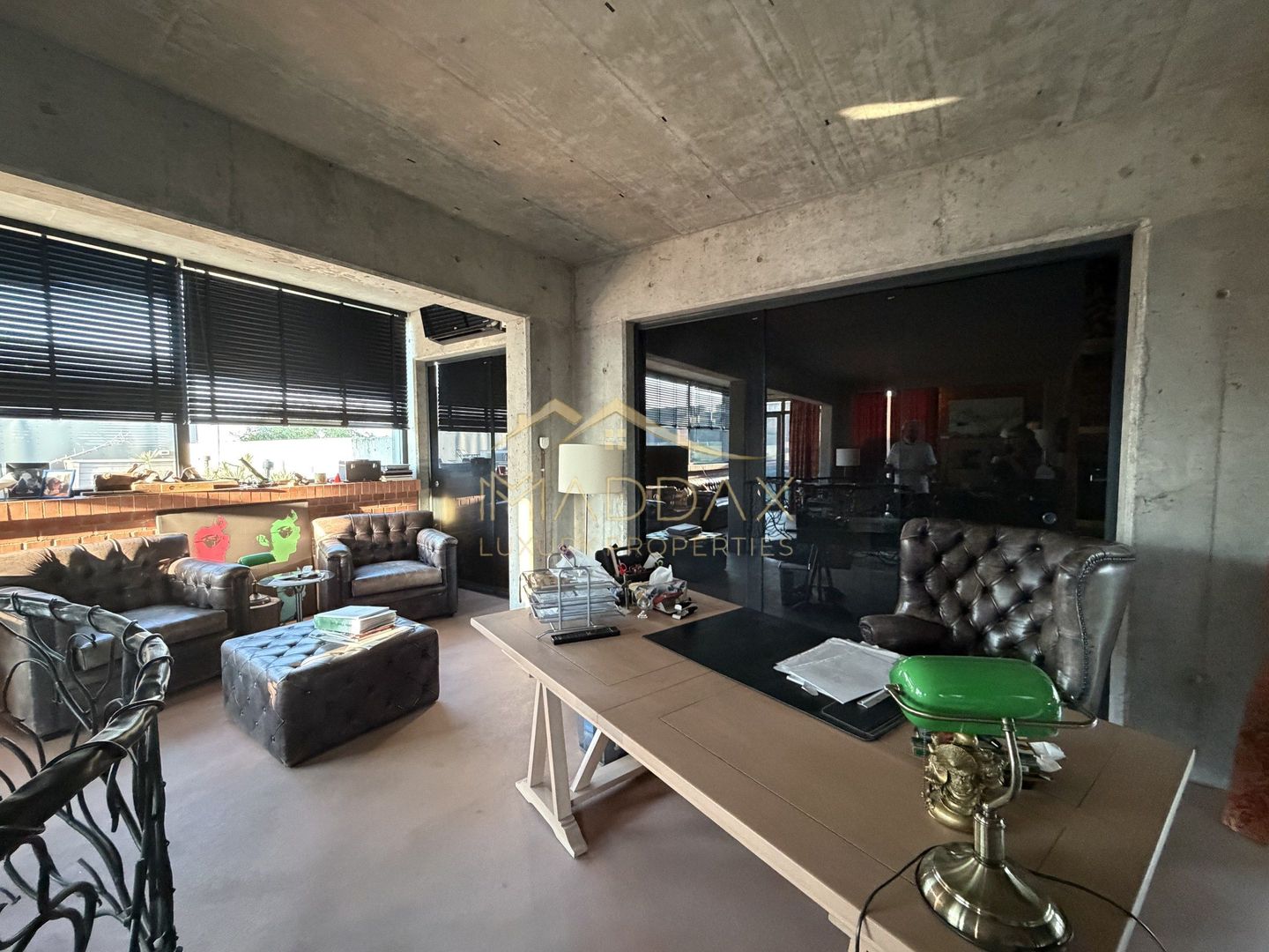 Vila Exclusivista *2223mp teren* / Piscina proprie / 5 garaje / Otopeni - Poză 18
