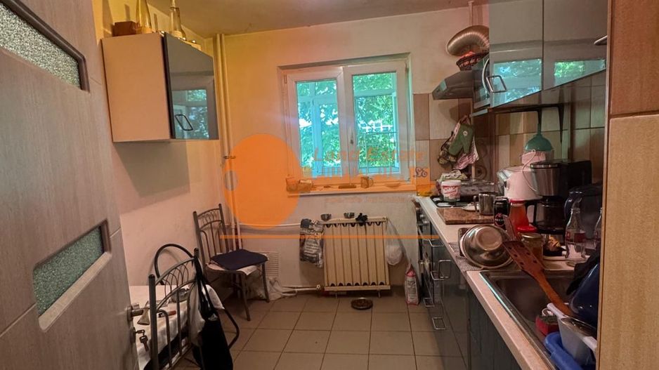 3 camere Crangasi-Zboina Neagra-Boxa ( 10 minute metrou ) - Poză 9