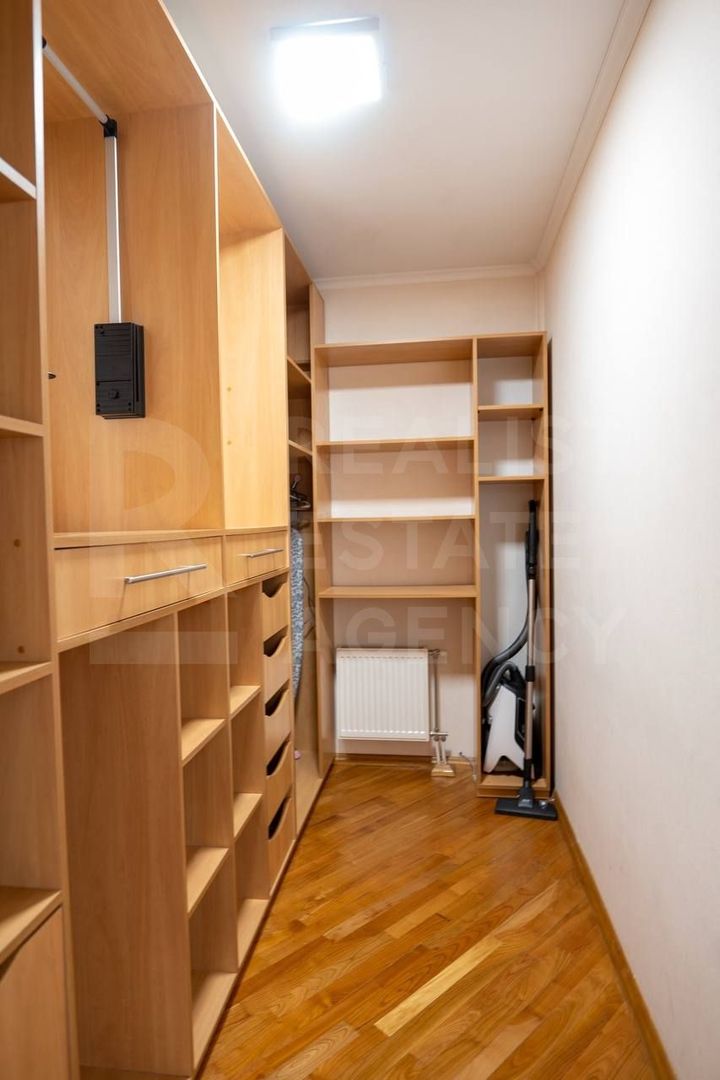 Chirie, apartament, 3 camere, str. Colina Puşkin, Centru - Poză 10