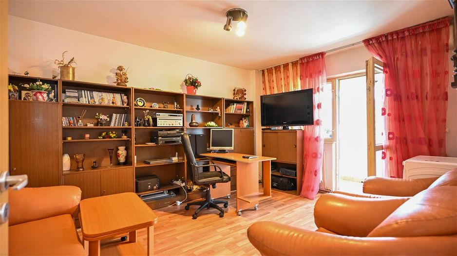 Rezidenta cu panorama montana remarcabila,linia Astra -  Racadau, Brasov - Poză 2