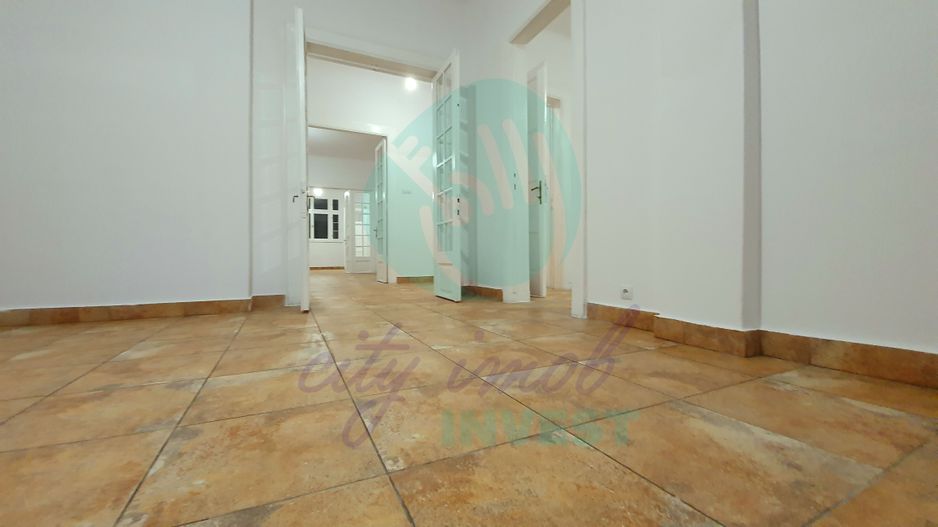 Apartament 4 camere potrivit pentru investitie, Piata Romana - Poză 5