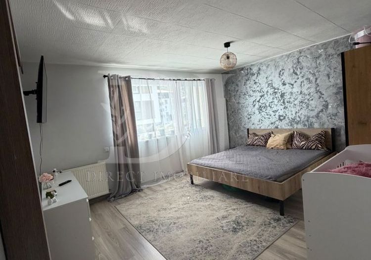 Apartament cu o camera / etaj intermediar / Zona Eroilor - Poză 1