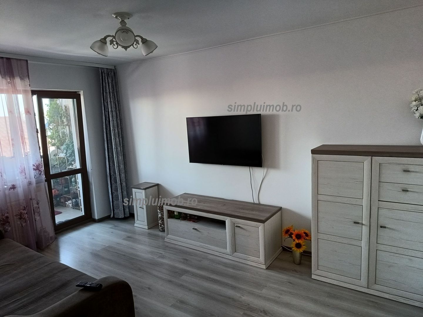 Metrou 1 Decembrie - 2 Camere Decomandat Bloc Nou Centrala Proprie - Poză 1