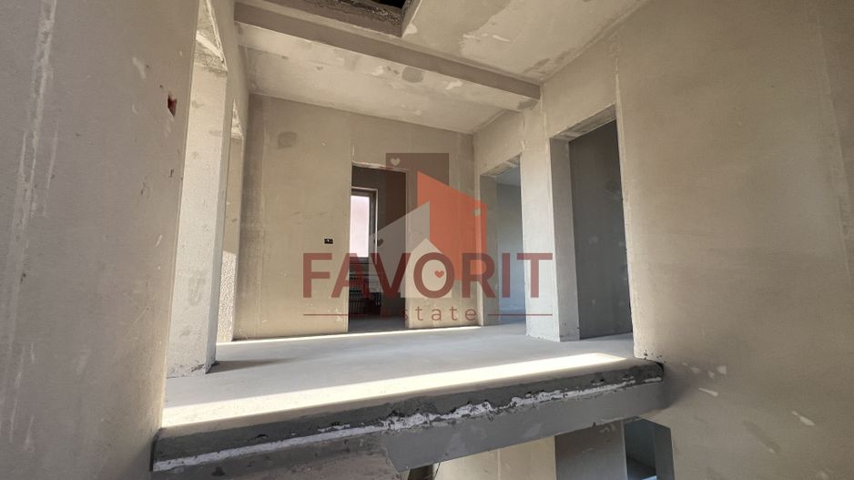 Duplex 5 camere despartit prin garaj | Giroc - Poză 15