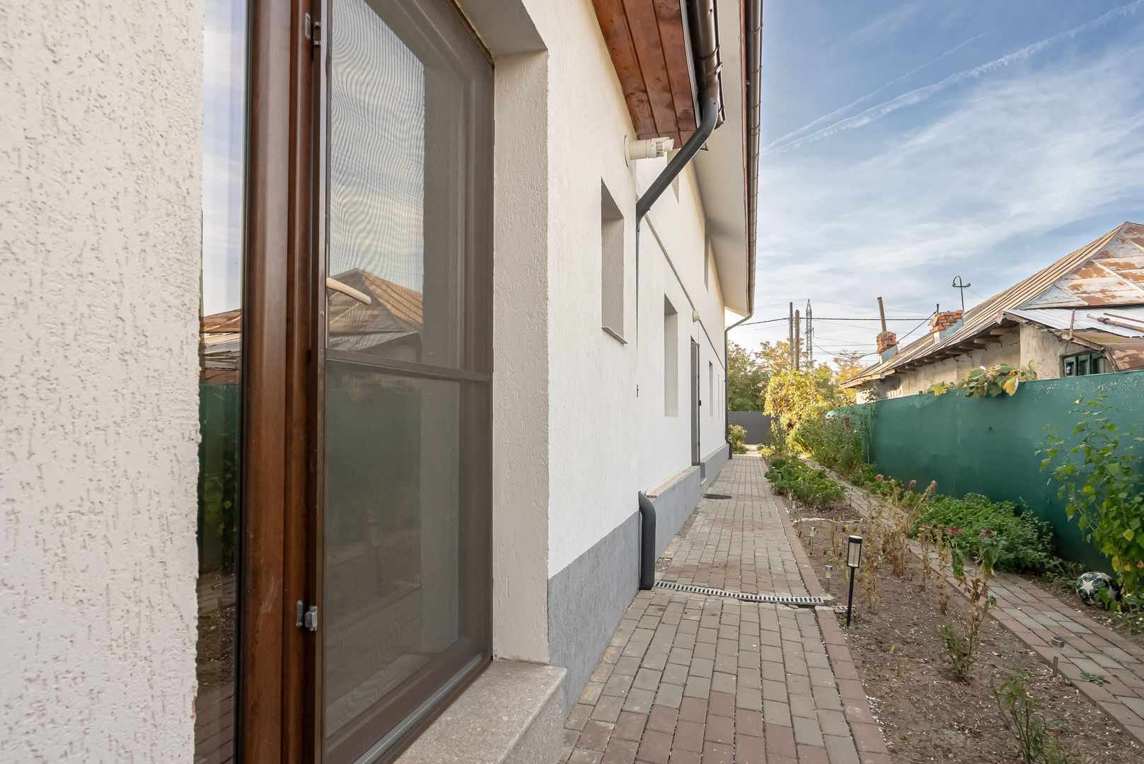 Casă modernă în Tâncăbești – 5 camere și natură la doi pasi - Poză 19