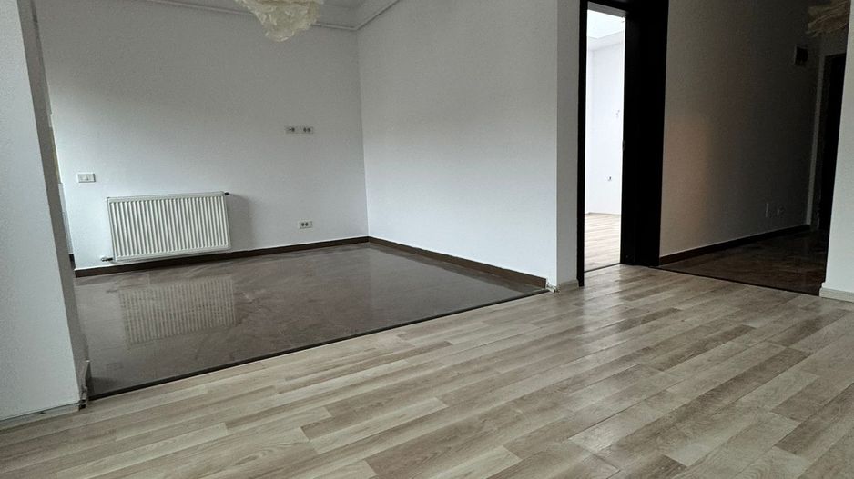 APARTAMENT 2 CAMERE IN CARTIERUL LATIN - Poză 4