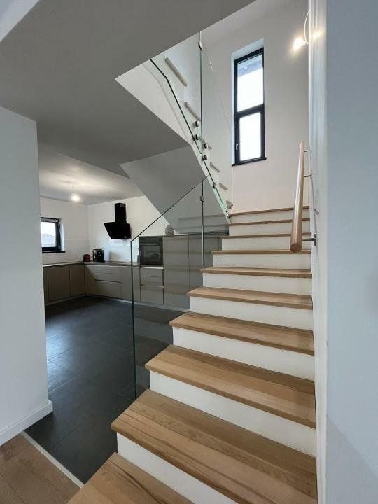 Tărlungeni, zona Izvor, casă de vănzare - Poză 5