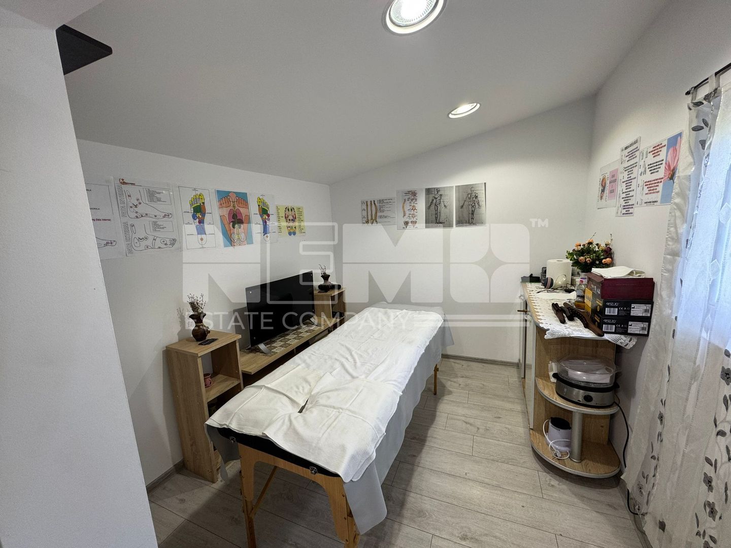 CASĂ DE VÂNZARE | LUNCUȘOARA, UDEȘTI, JUDEȚUL SUCEAVA | PREȚ: 350.000€ - Poză 29