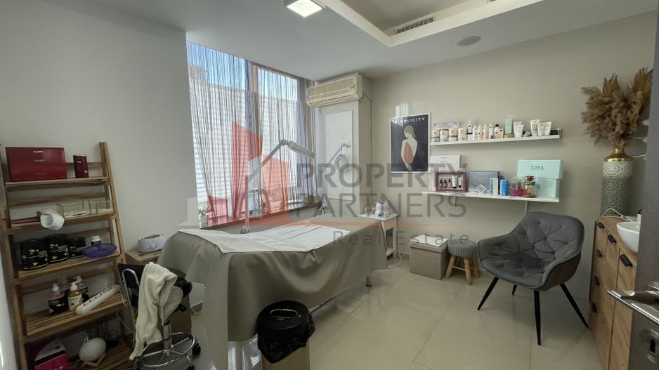 Laborator de analize | Birou | Comercial - Poză 9