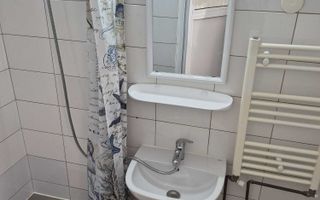 Apartament 1 cameră, zona Podul de Fier, Iași – mobilat, utilat, balcon, loc de parcare - Poză 4