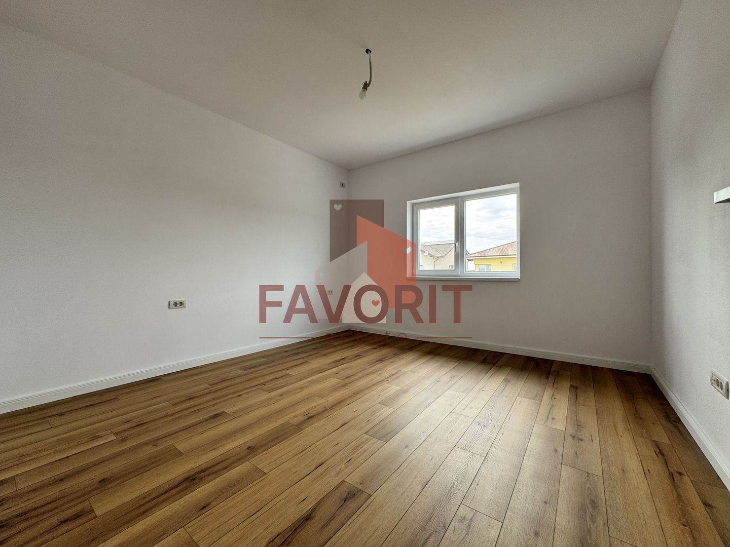 Casa Individuala in Mosnita Noua | 3 dormitoare + 2 bai | Teren Generos - Poză 11