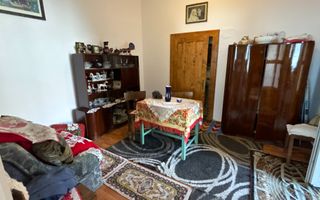 Doua case de vanzare 75 M² + curte 720 M² Piata Kalvin - Poză 5