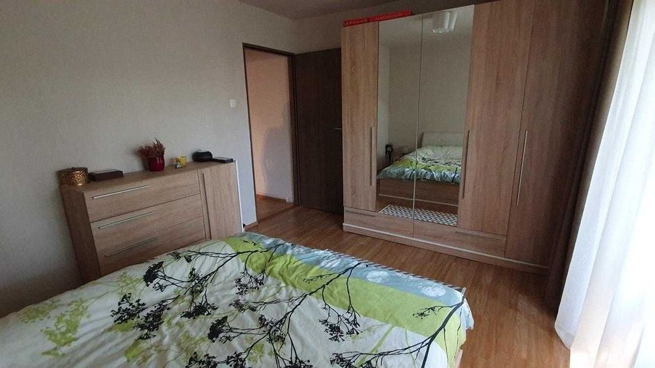 Se oferă spre vânzare un apartament cu 2 camere, Et. 1,Str Munteniei - Poză 2