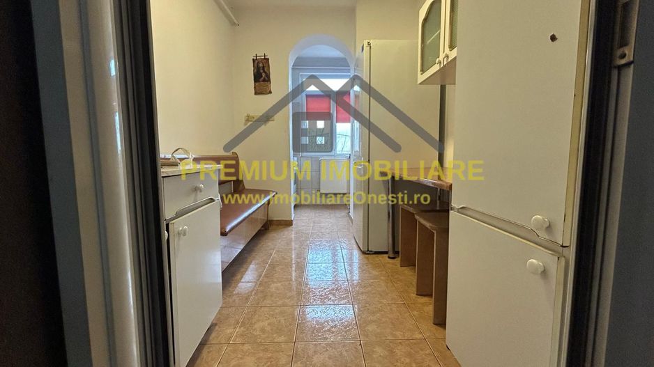 De vanzare apartament 2 camere zona de sus Onesti - Poză 17