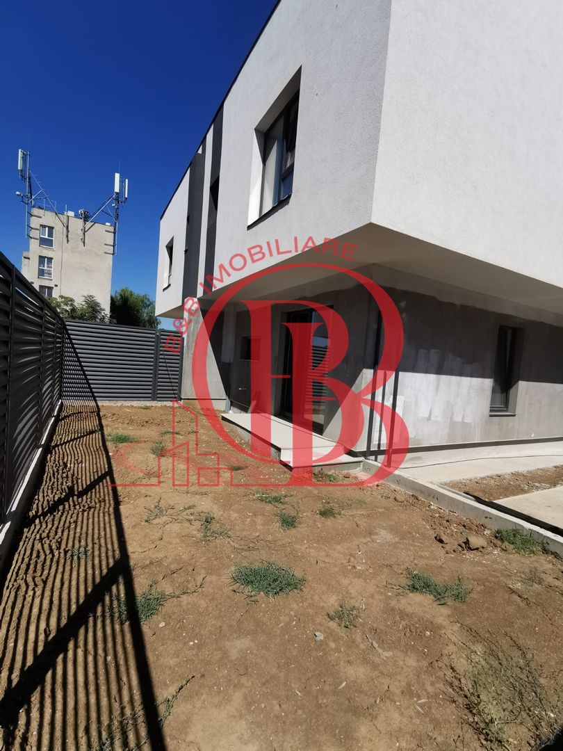 Vila  de tip duplex 4 camere Pompa Caldura Titan Pallady - Poză 15