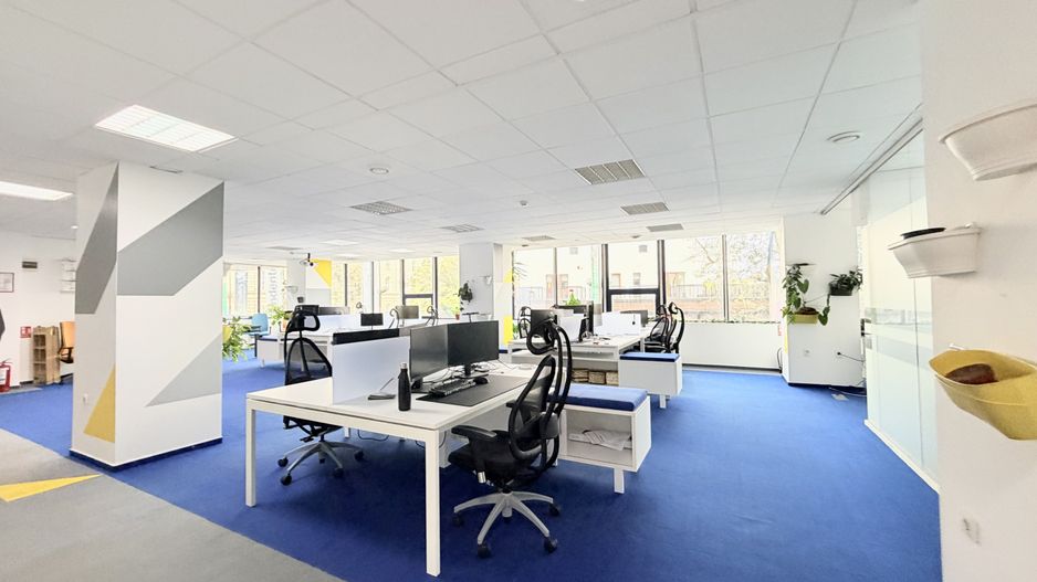 Un sediu care inspiră încredere, în inima Timișoarei - Poză 5