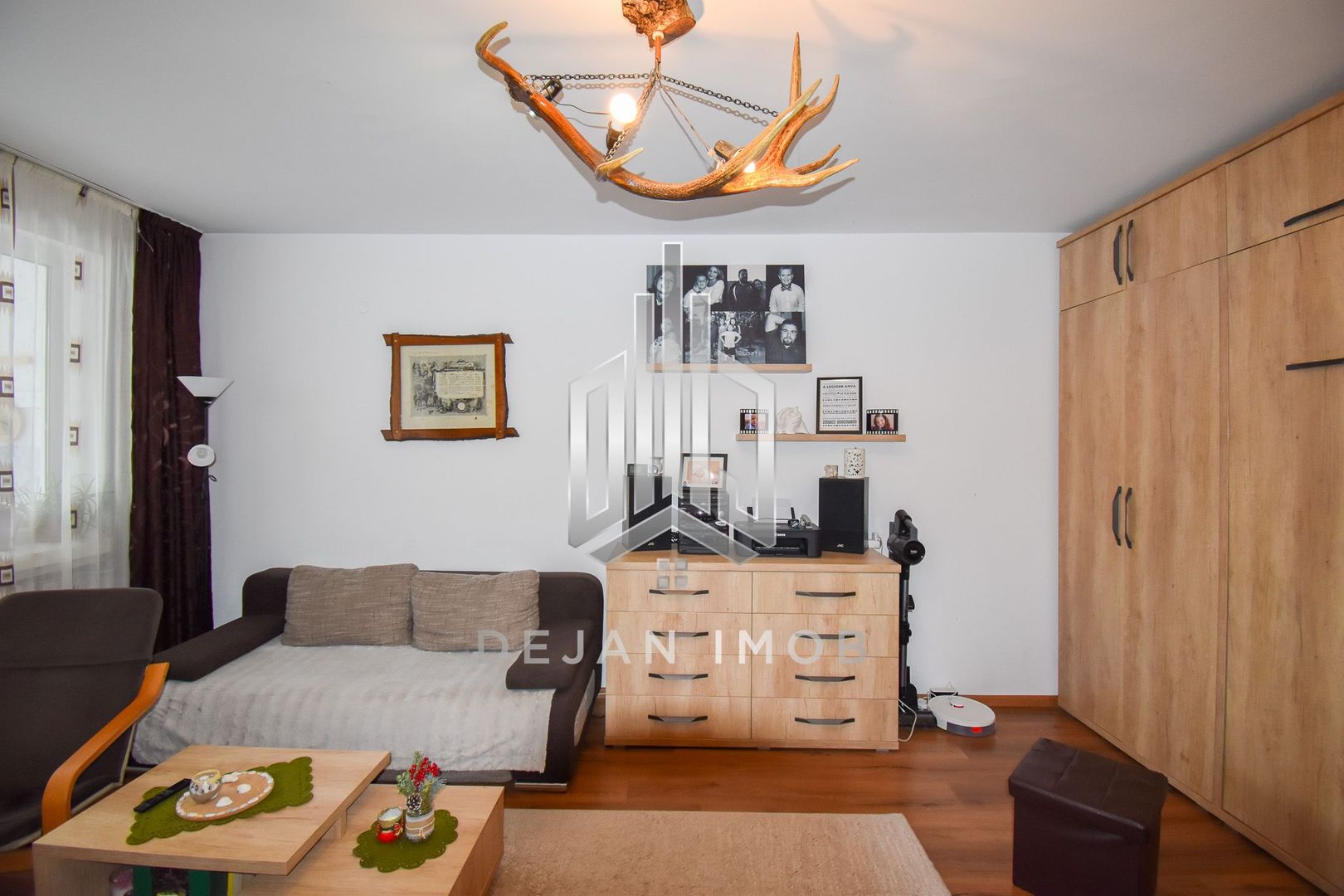 Apartament cu 3 camere | Etaj 3 | Zona Simeria - Poză 3