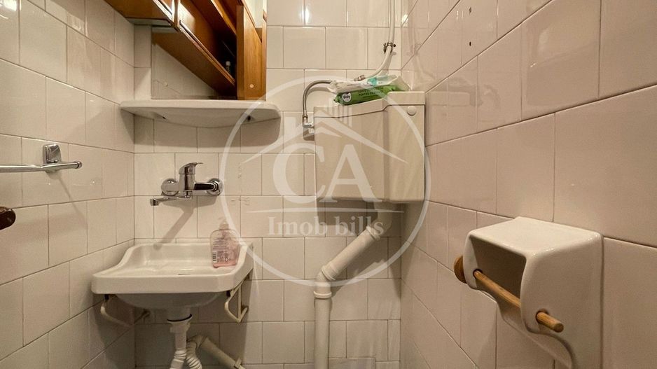Apartament de închiriat cu 5 camere în zona Ultracentrală, Oradea - Poză 16