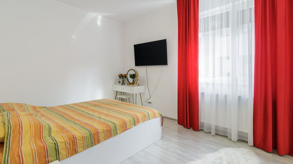 2 camere Apusului-Bacriului cu loc de parcare - Poză 1