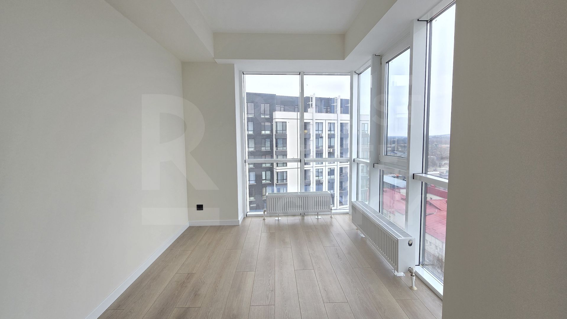 Vânzare, apartament, 3 camere, str. Calea Ieșilor, Sculeni - Poză 12