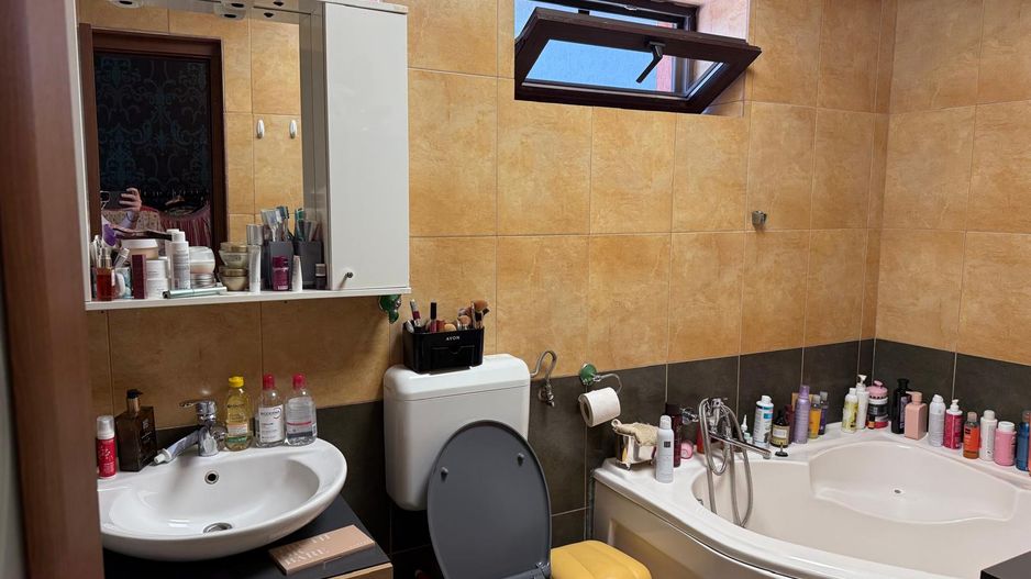 INCHIRIERE Vila tip duplex in Popesti Leordeni - Poză 11