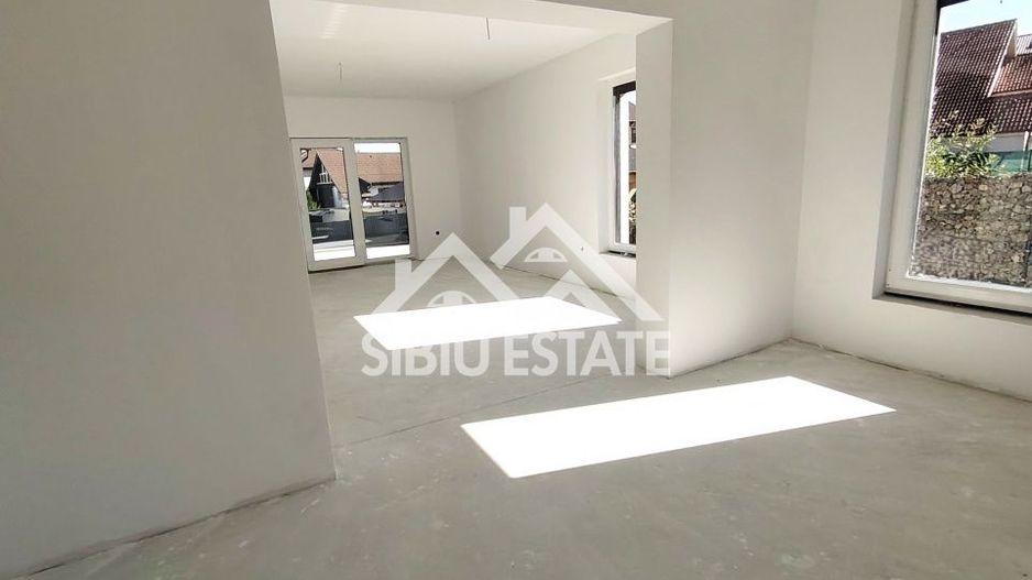 Casa individuala cu garaj si pivnita, in Selimbar, SIbiu - Poză 19