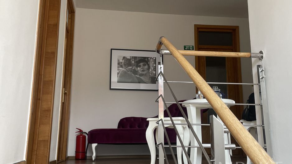 Clădire cu destinație comercială, situată într-o zonă Centrala! - Poză 11