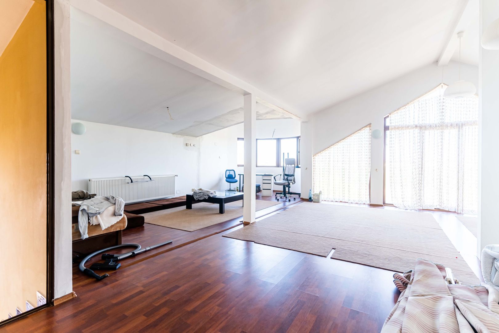 Casă / Vilă cu 6 camere de vânzare în Balotesti - Poză 25