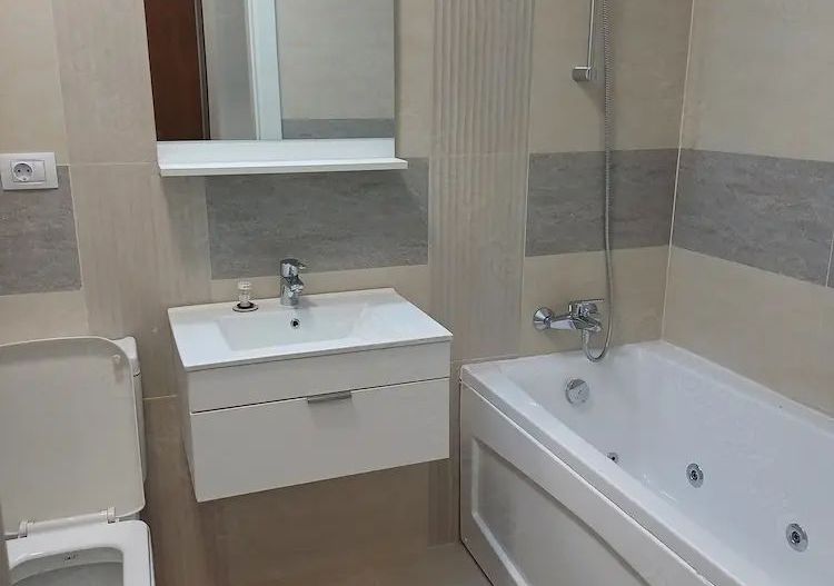 Garsonieră decomandată cu centrală proprie și parcare, High Class Residence - Poză 3