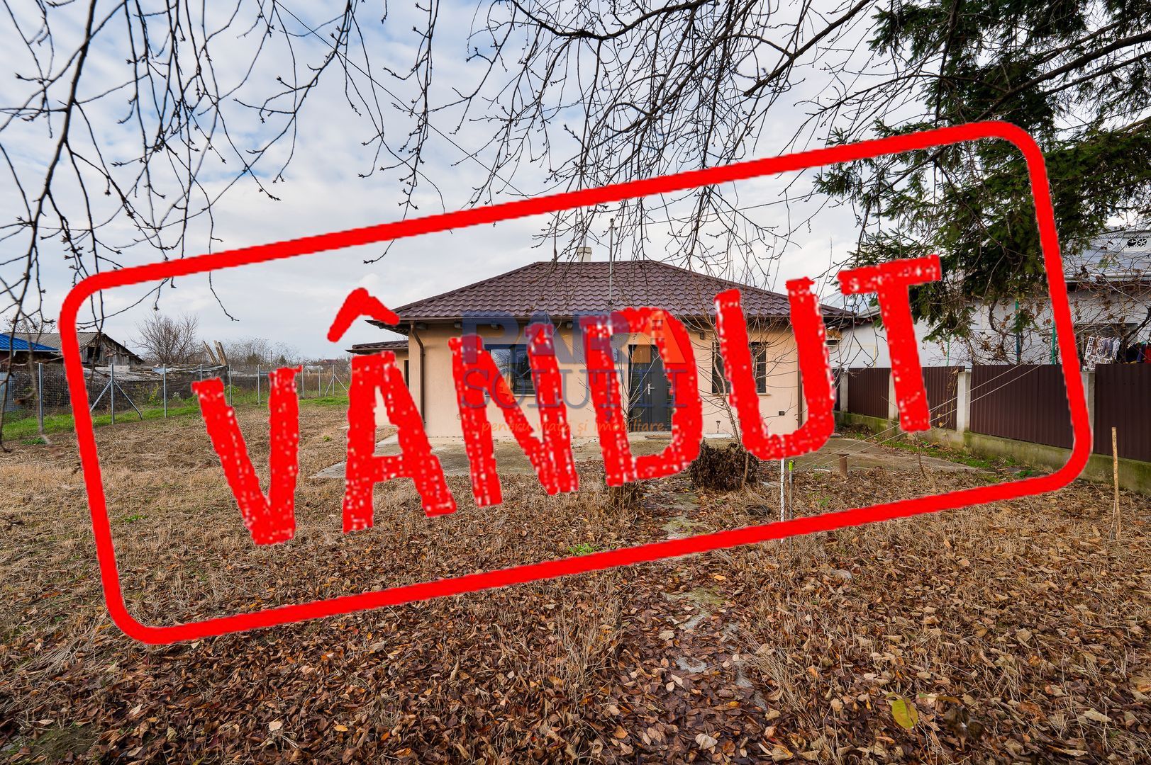 Căsuță renovată modern - Poză 1