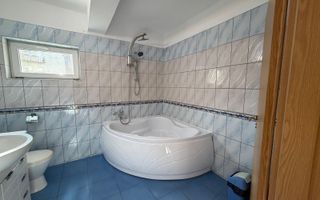 Apartament spațios cu 4 camere cu garaj - zona Ștrand - Poză 15