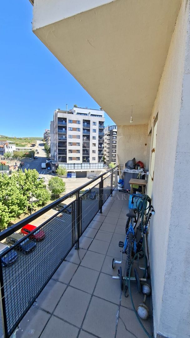 Apartament cu terasă generoasă | Baciu – Zona Petrom - Poză 12