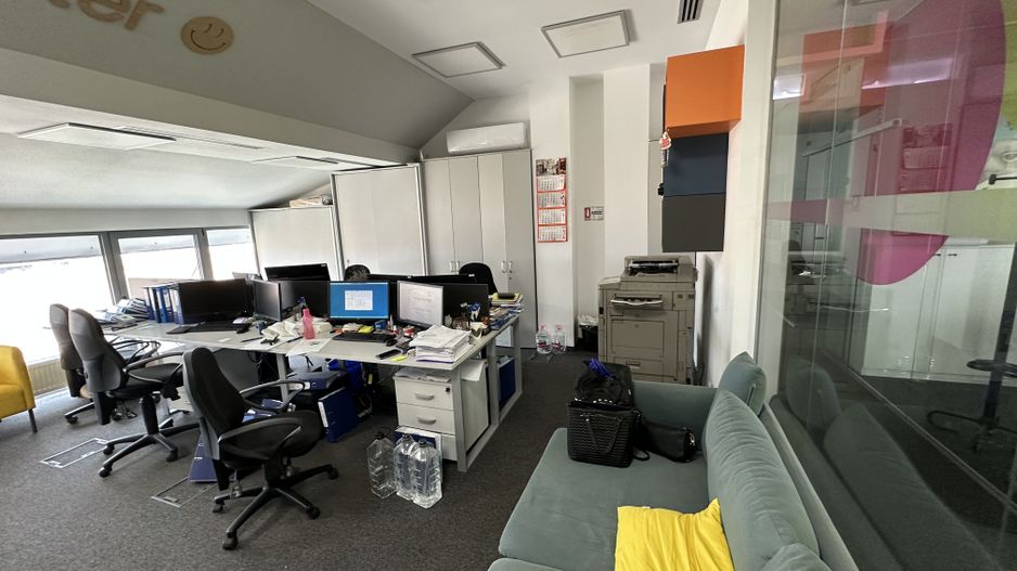 Spațiu  inchiriat   birouri   316 mp - Poză 16