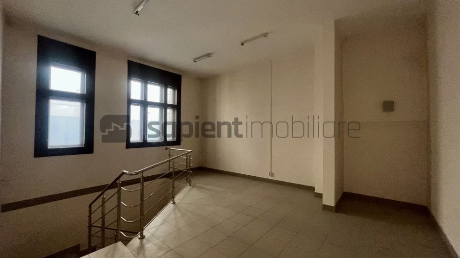 Spațiu comercial / birou ultracentral - Piața Ferdinand, Oradea - Poză 8