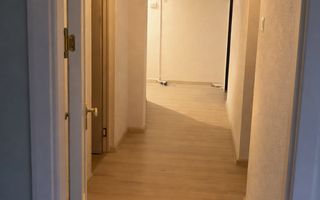 Spatiu comercial  la parter bloc - (COD 10) CAPITOL - Poză 3