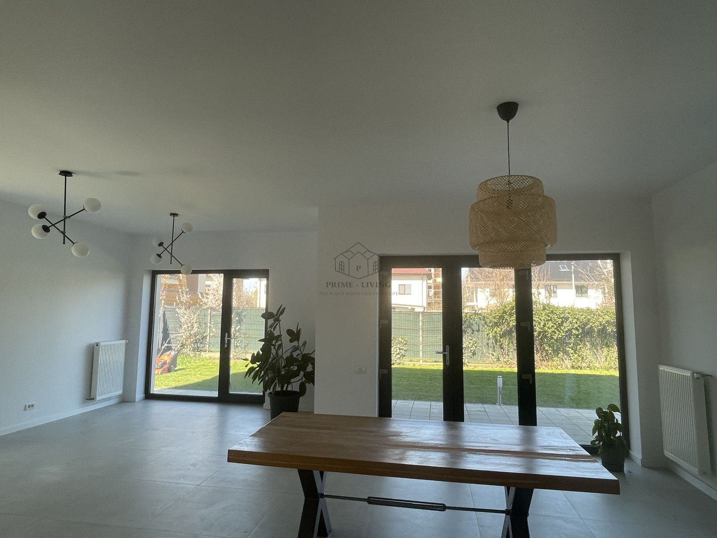 VILA NOUA SI MODERNA CU 5 CAMERE LA INCHIRIERE IN OTOPENI - Poză 3