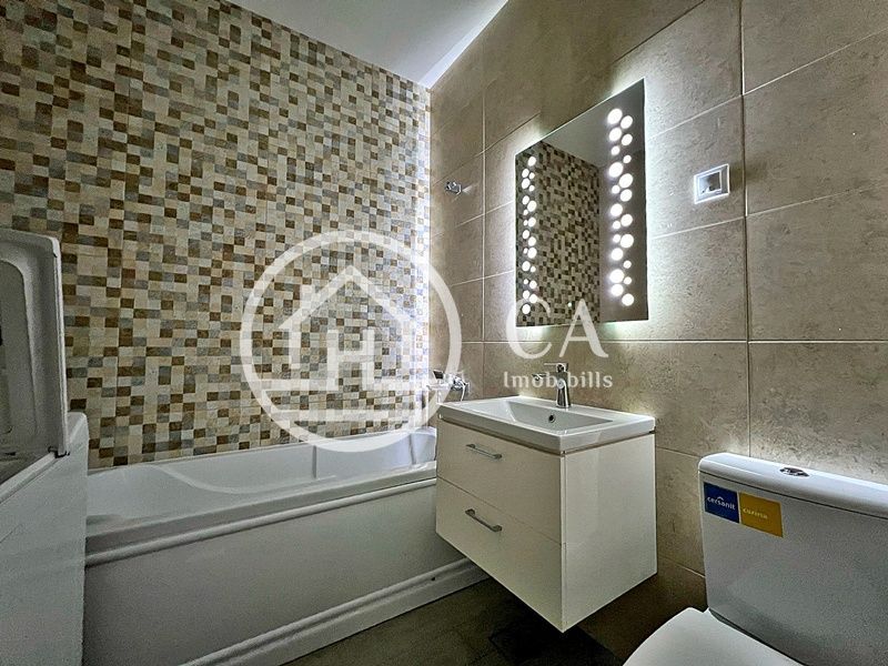 Apartament de închiriat cu 2 camere în complexul Luceafărul, Oradea - Poză 8