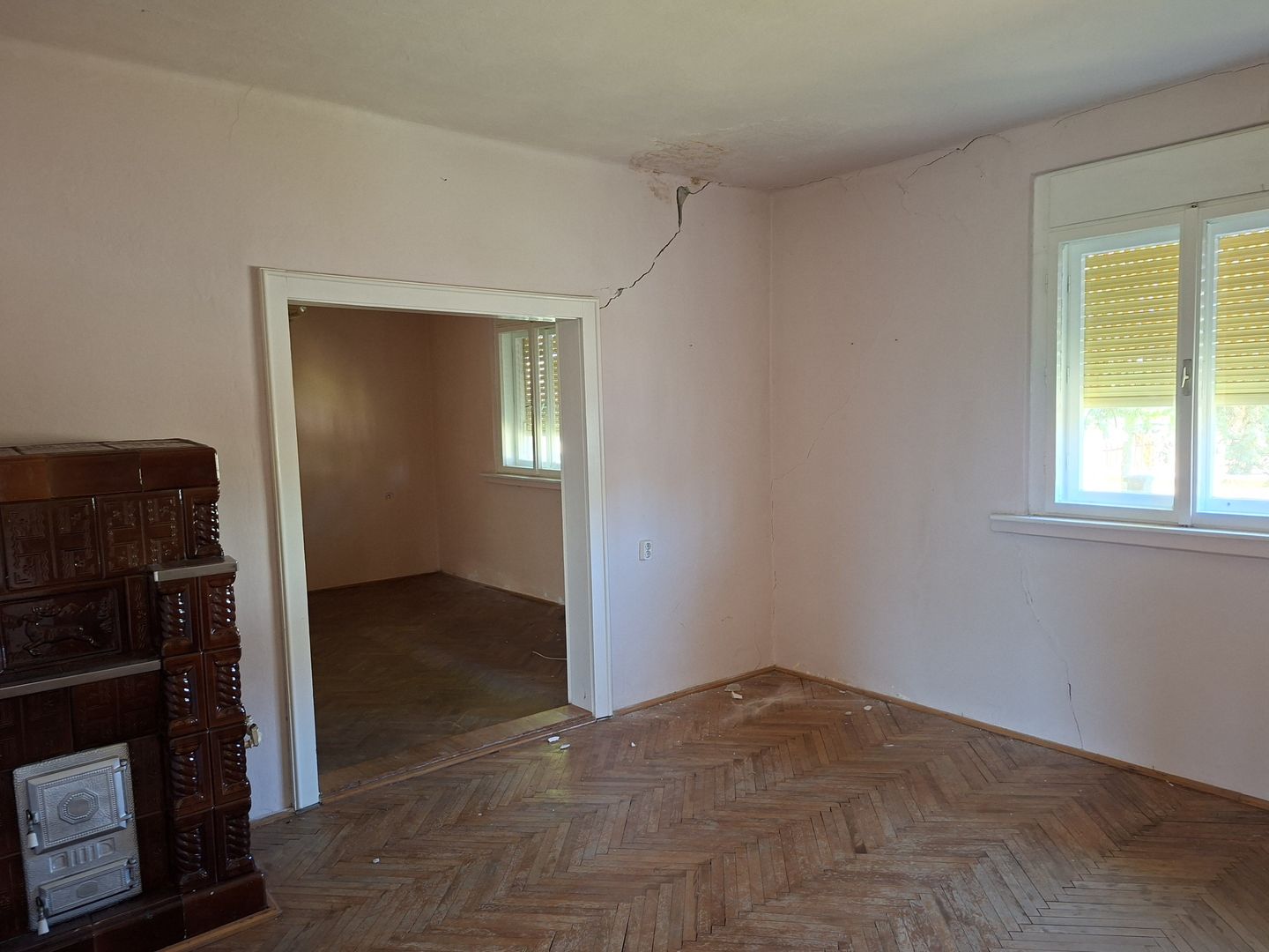 BRASADAS vinde casa 3 cam cu teren 5 ari in 14 Mai. - Poză 10