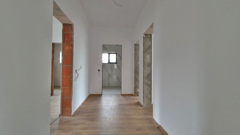 Casa noua de vanzare, nivel parter, living generos si 3 dormitoare - Poză 5