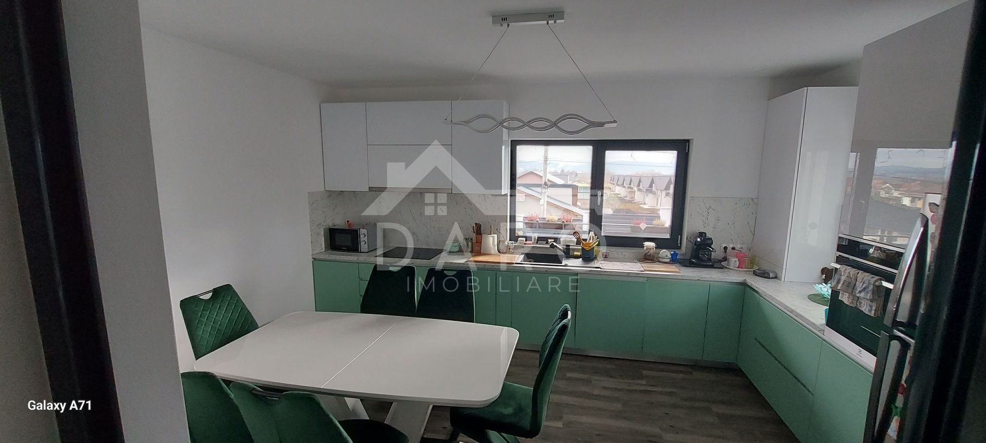 Casă de vânzare - Poză 3